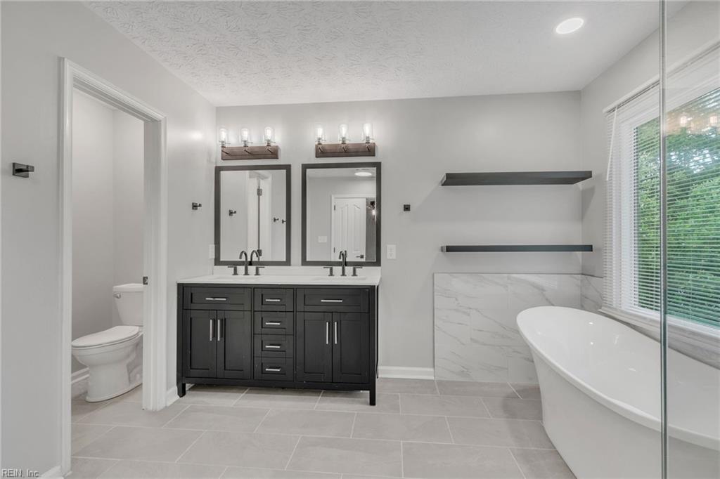 114 Runey Way Yorktown VA 23693