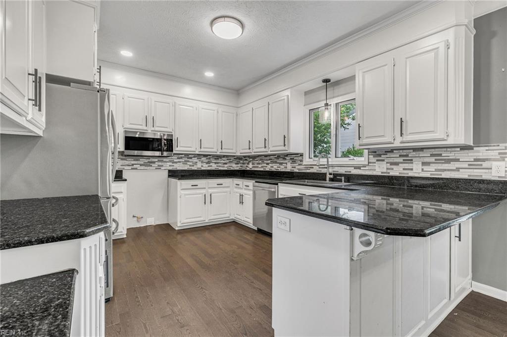 114 Runey Way Yorktown VA 23693