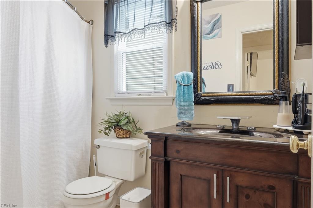 124 Sycamore Avenue Newport News VA 23607