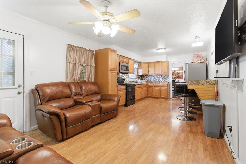 221 Hahn Place Newport News VA 23602
