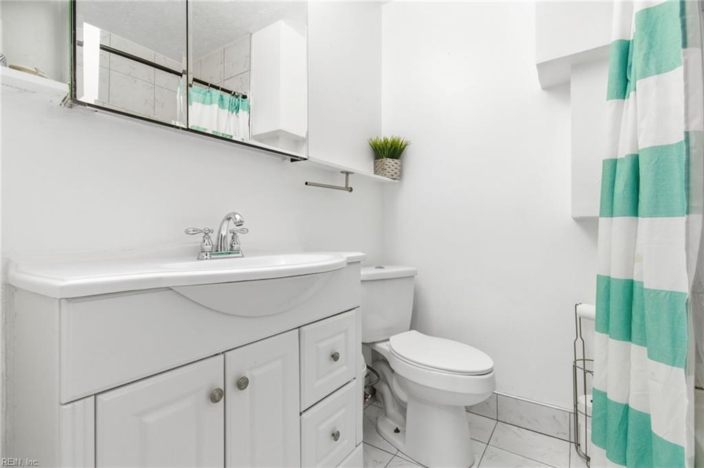 221 Hahn Place Newport News VA 23602