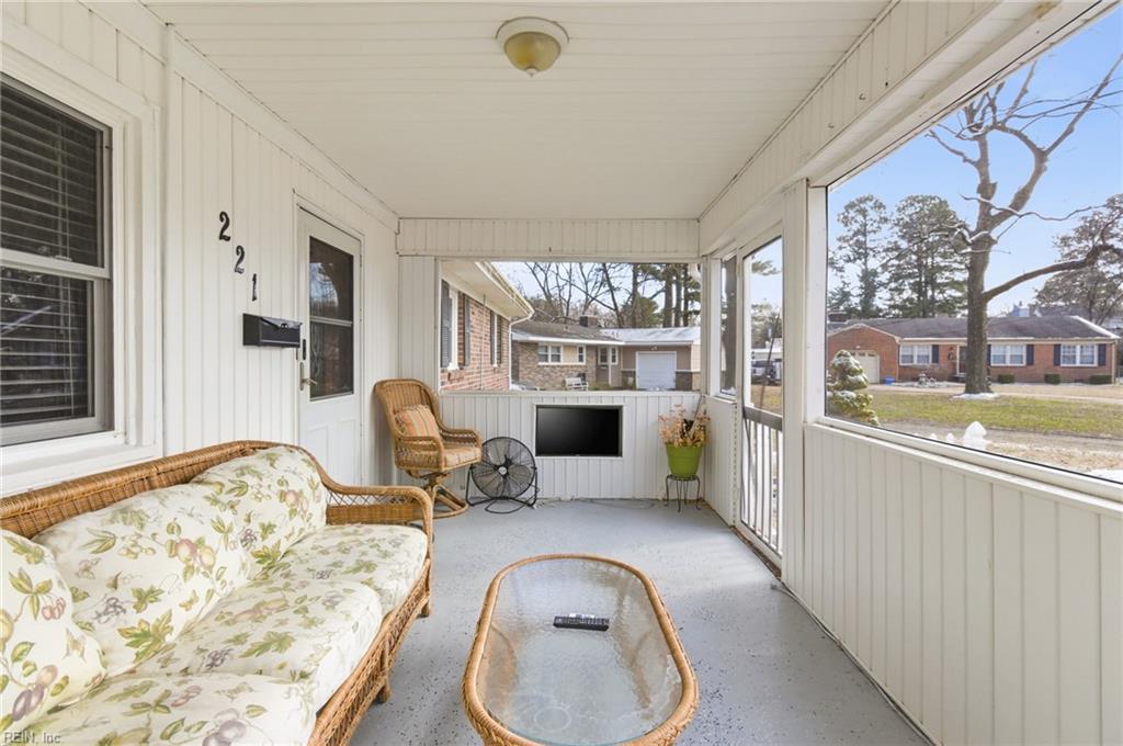 221 Hahn Place Newport News VA 23602