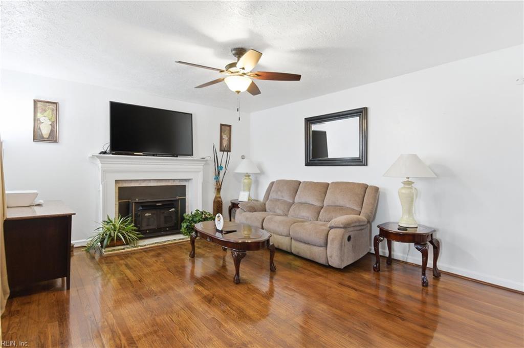 221 Hahn Place Newport News VA 23602