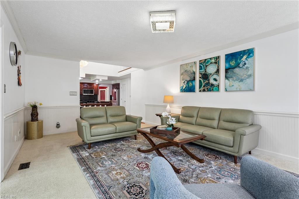 103 Kiskiac Turn Yorktown VA 23693
