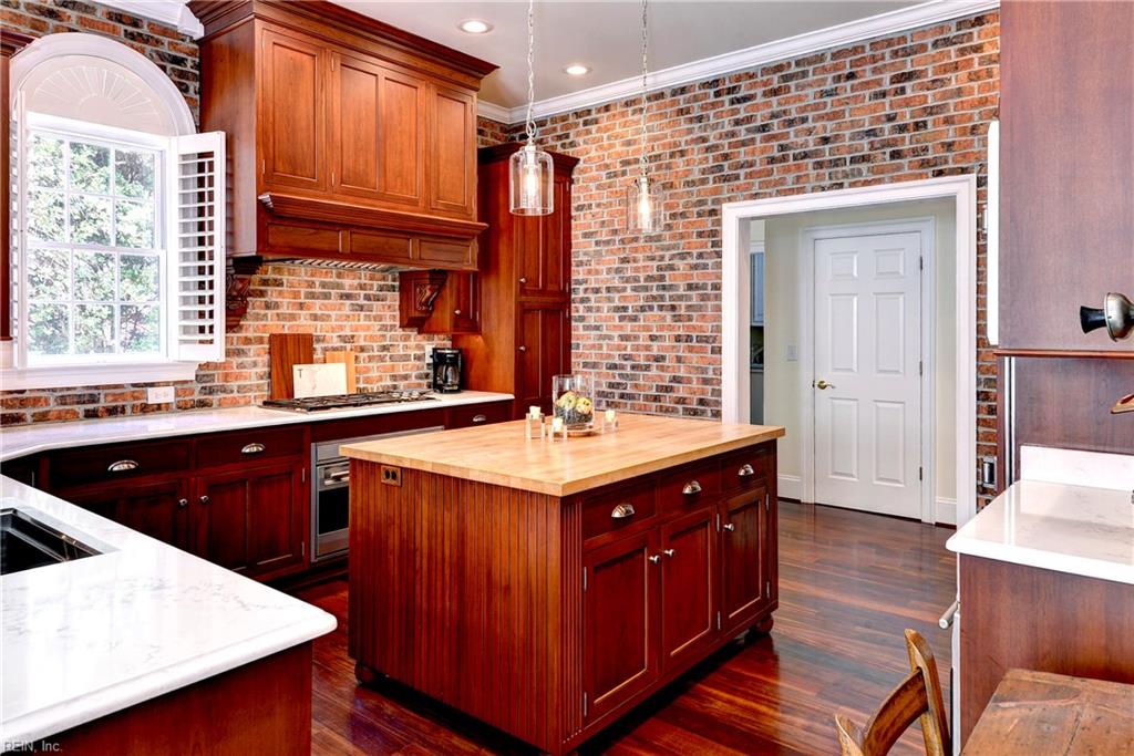 115 W Lancashire Williamsburg VA 23188