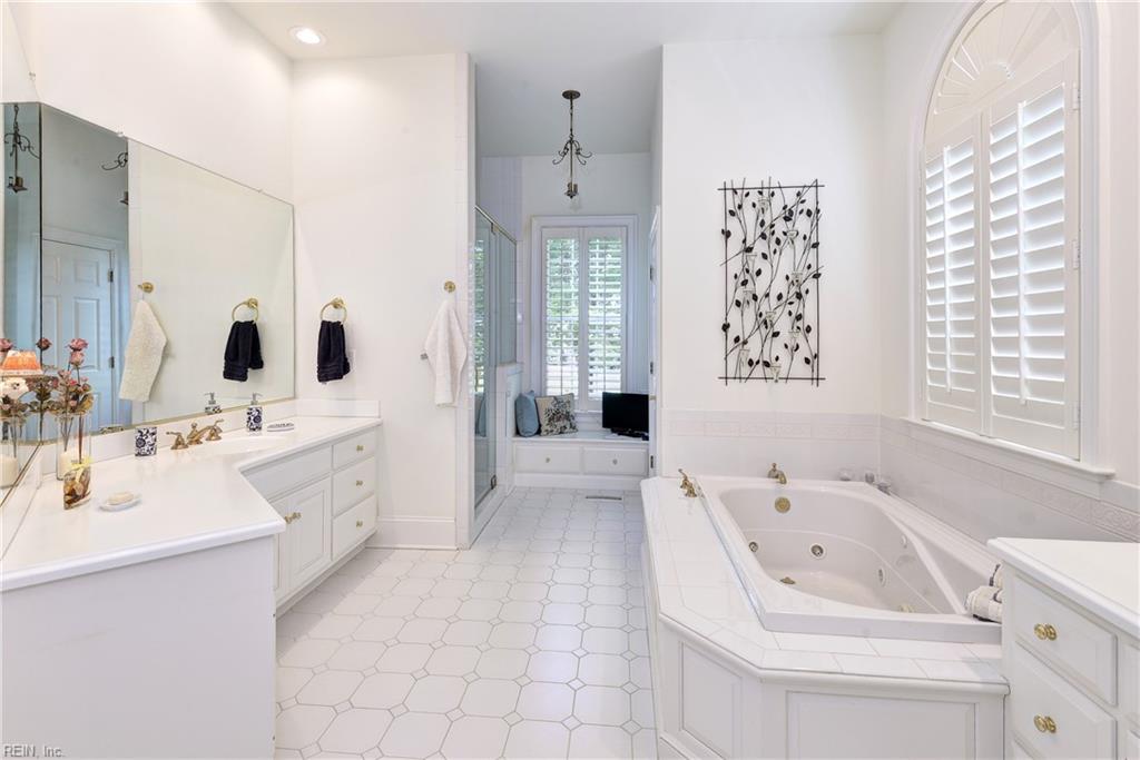 115 W Lancashire Williamsburg VA 23188