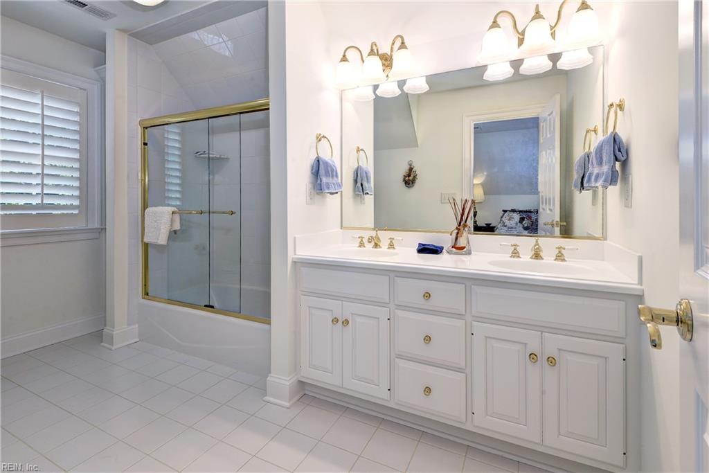 115 W Lancashire Williamsburg VA 23188