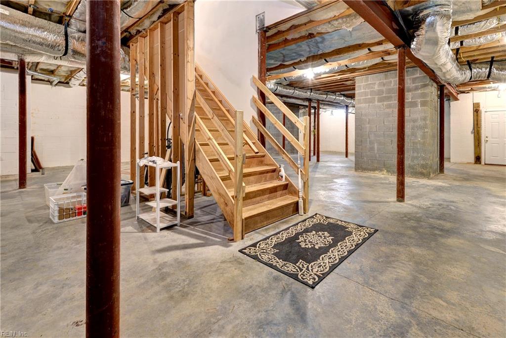 115 W Lancashire Williamsburg VA 23188