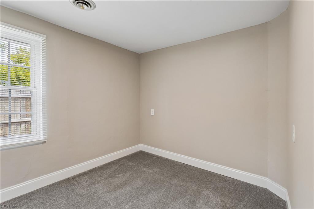 5909 Old Avenue Newport News VA 23605