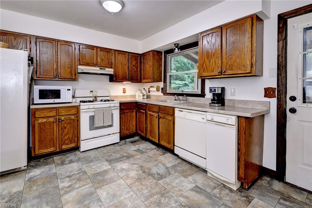 6 Hempstead Court Williamsburg VA 23188
