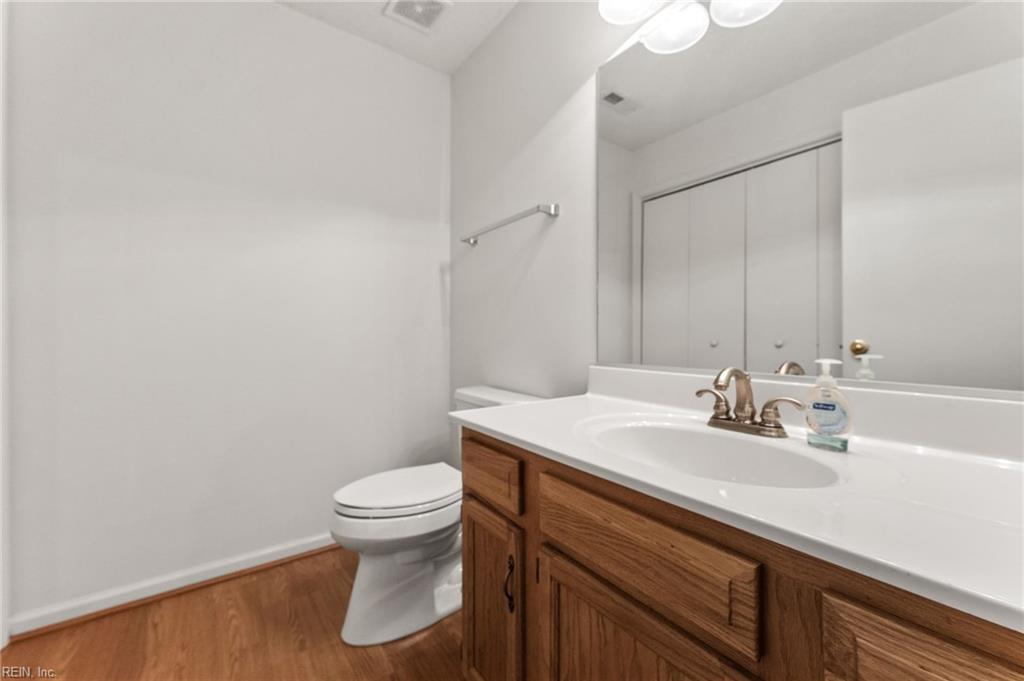 332 Town Pointe Way Newport News VA 23601