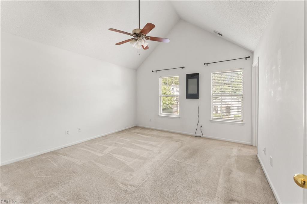 332 Town Pointe Way Newport News VA 23601