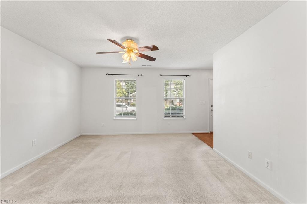 332 Town Pointe Way Newport News VA 23601