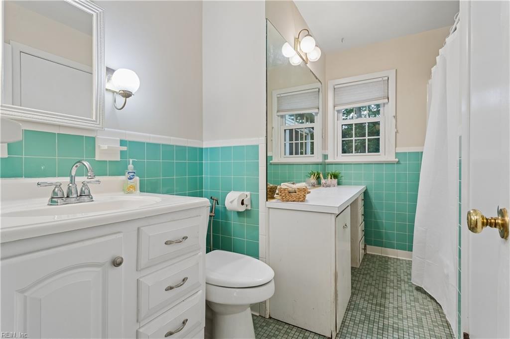 214 Greenland Drive Yorktown VA 23693