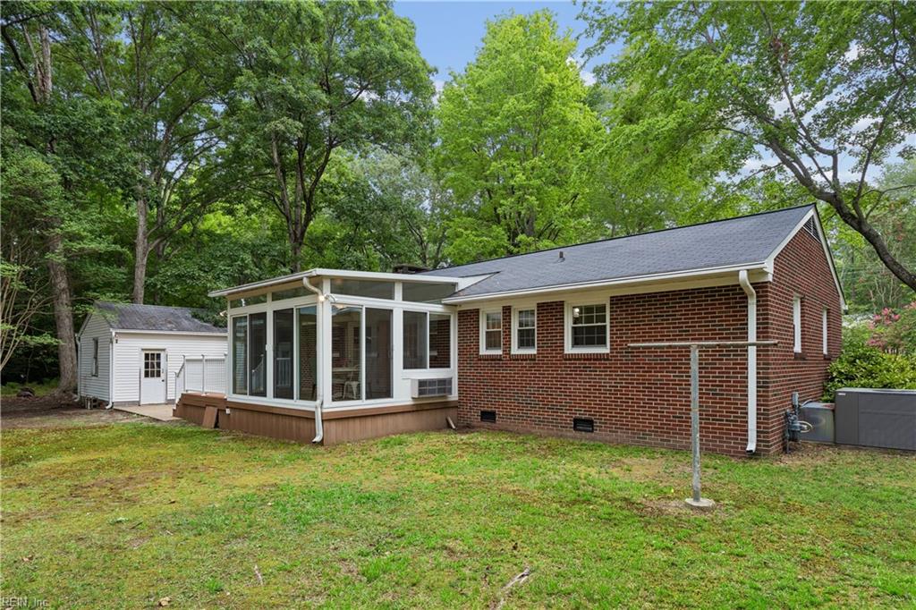 214 Greenland Drive Yorktown VA 23693