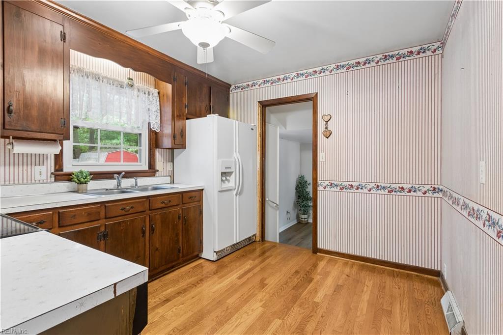 214 Greenland Drive Yorktown VA 23693