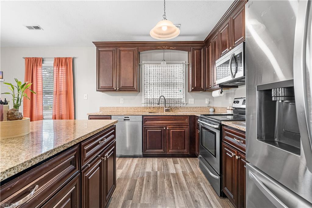 741 Tamara Path Newport News VA 23601