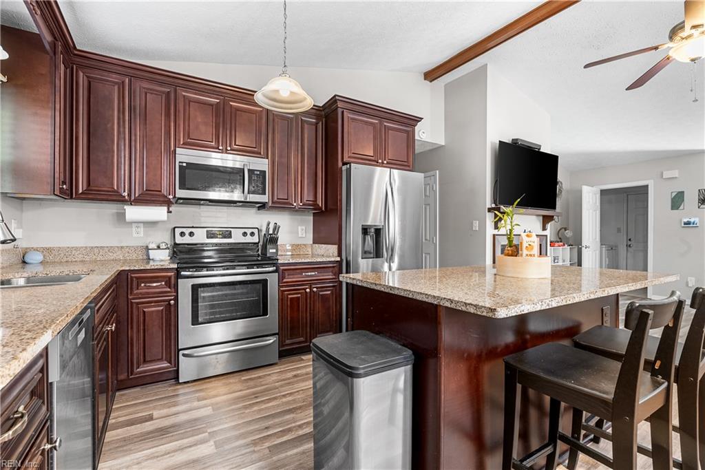 741 Tamara Path Newport News VA 23601
