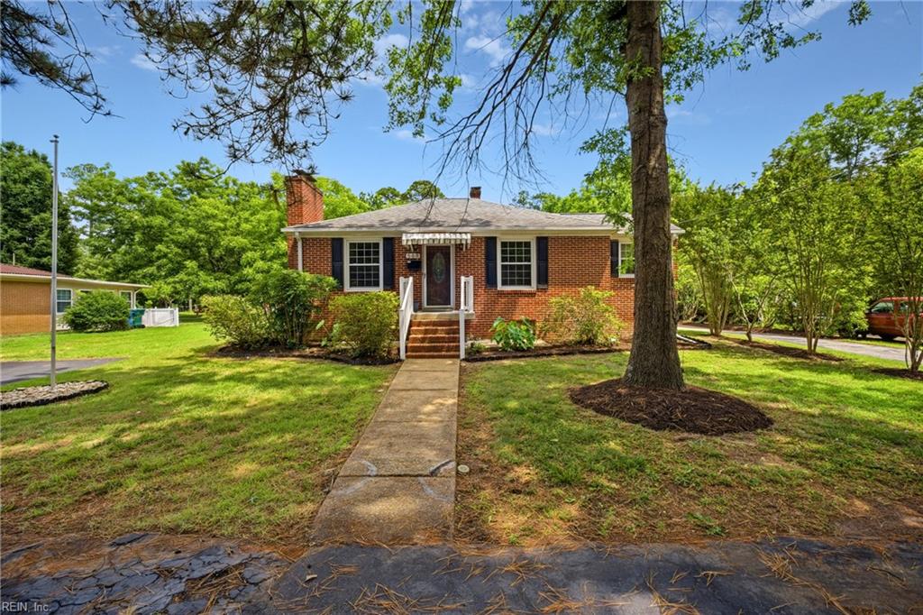 568 Yorktown Road Newport News VA 23603