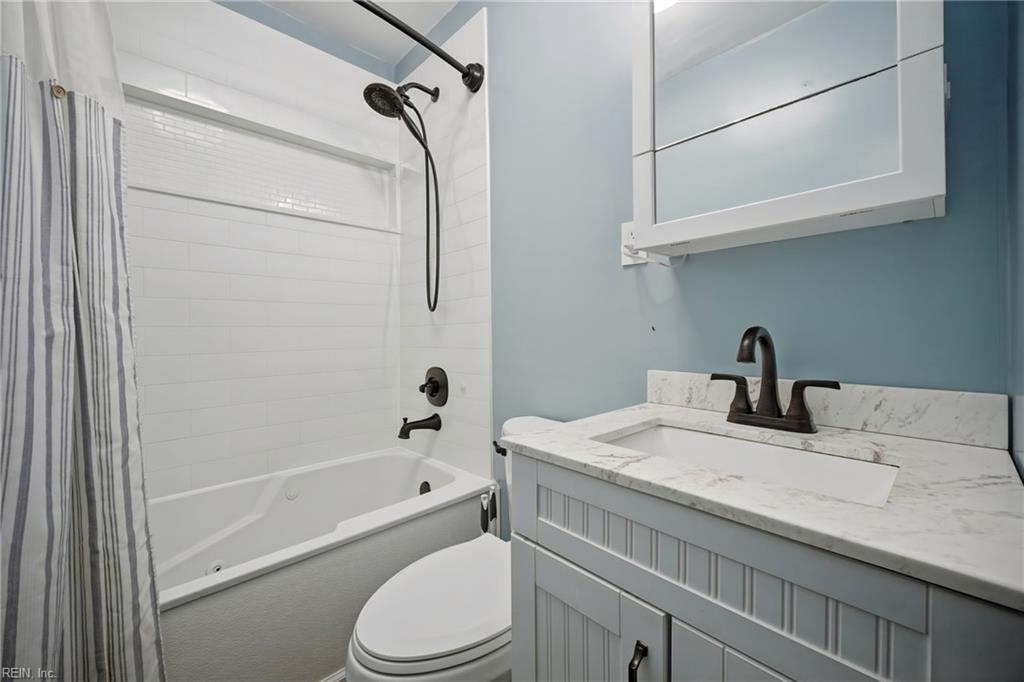 568 Yorktown Road Newport News VA 23603