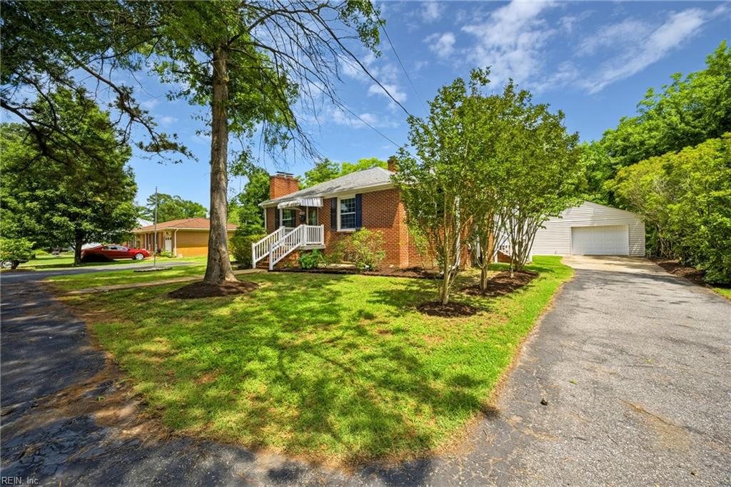568 Yorktown Road Newport News VA 23603