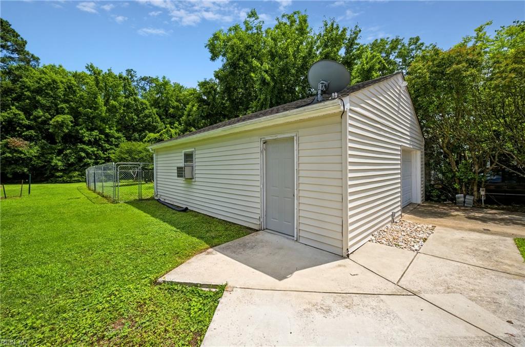 568 Yorktown Road Newport News VA 23603