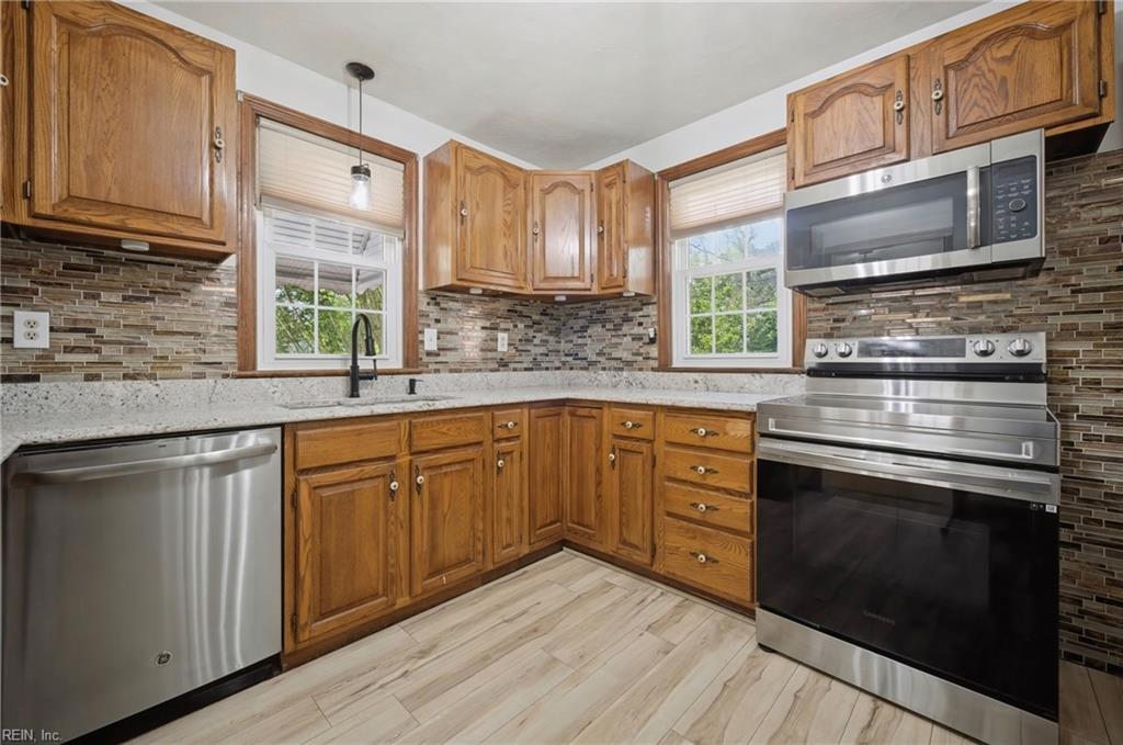568 Yorktown Road Newport News VA 23603