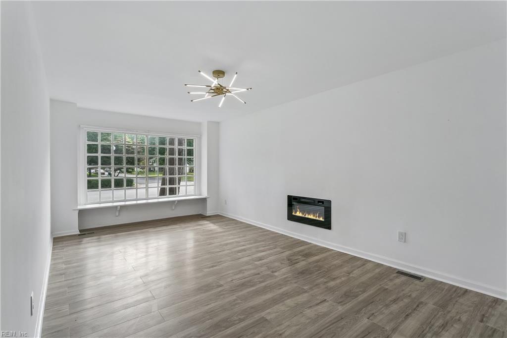 682 Village Green Parkway Newport News VA 23602