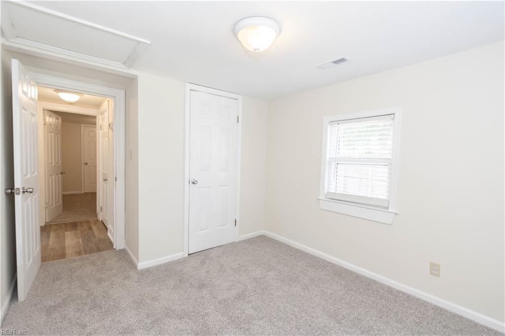 12 Middlesex Road Newport News VA 23606