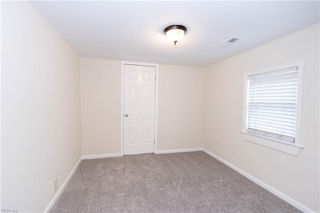 12 Middlesex Road Newport News VA 23606
