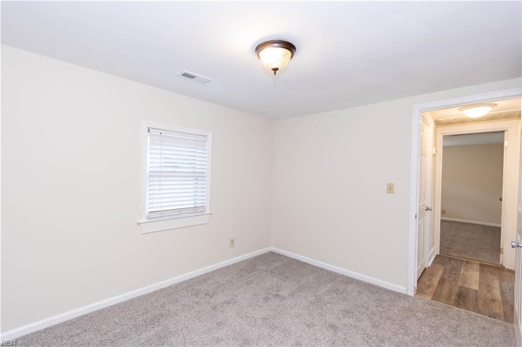 12 Middlesex Road Newport News VA 23606