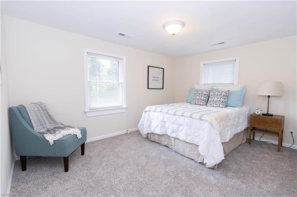 12 Middlesex Road Newport News VA 23606