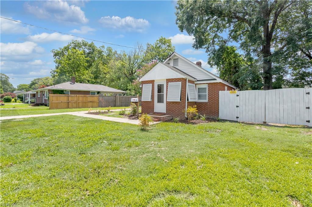 12 Middlesex Road Newport News VA 23606