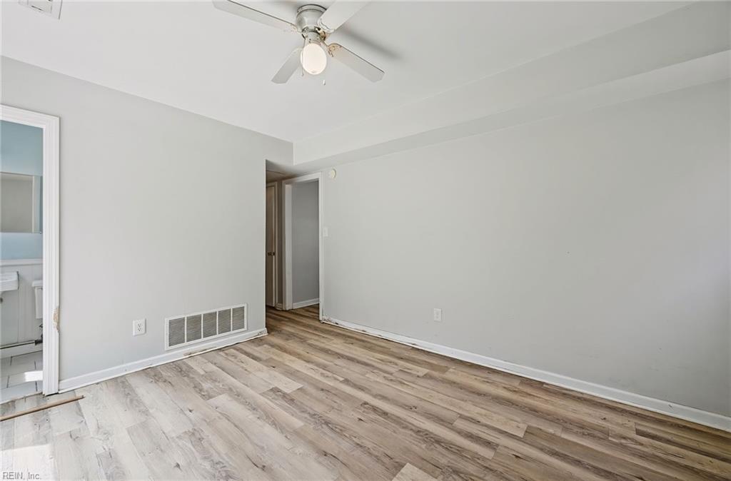 724 Roslyn Road Newport News VA 23601