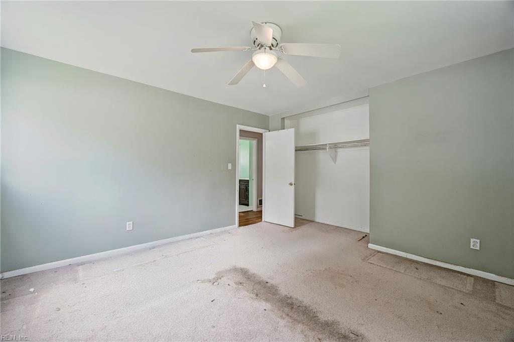 724 Roslyn Road Newport News VA 23601