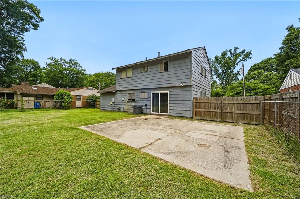 724 Roslyn Road Newport News VA 23601