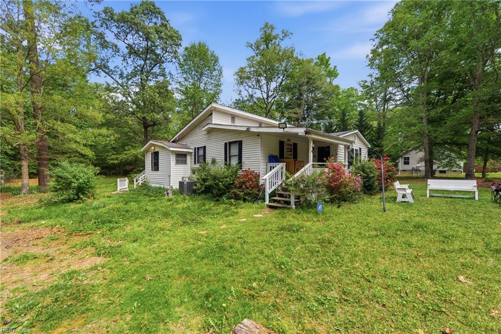 9788 Woods Cross Road Gloucester VA 23061