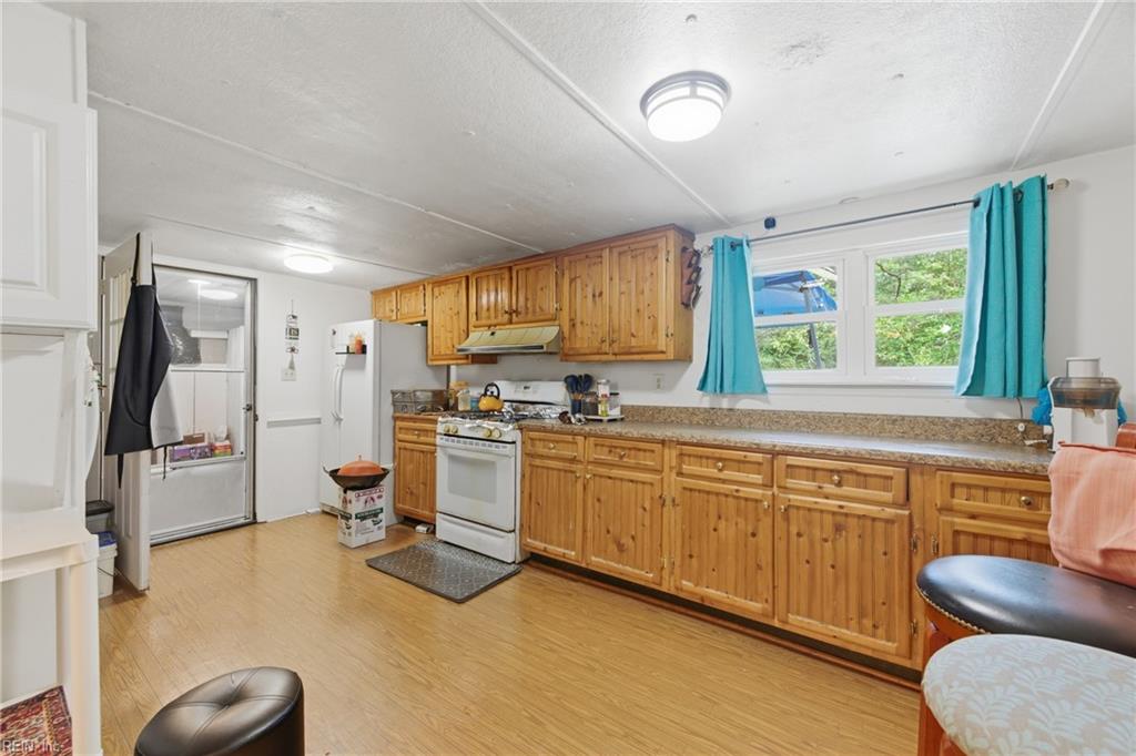 9788 Woods Cross Road Gloucester VA 23061
