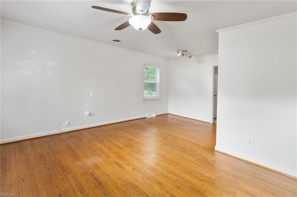 11 Gay Drive Newport News VA 23606