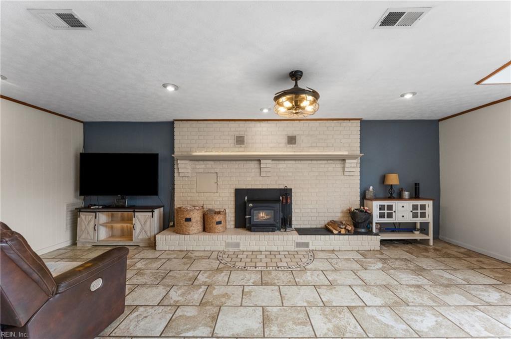 406 Grafton District Road Yorktown VA 23692