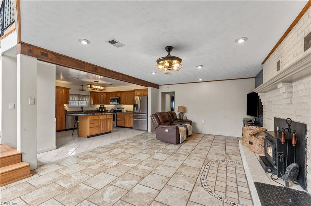 406 Grafton District Road Yorktown VA 23692