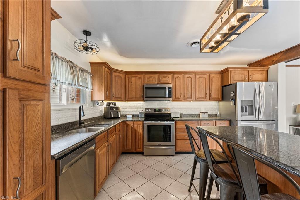 406 Grafton District Road Yorktown VA 23692