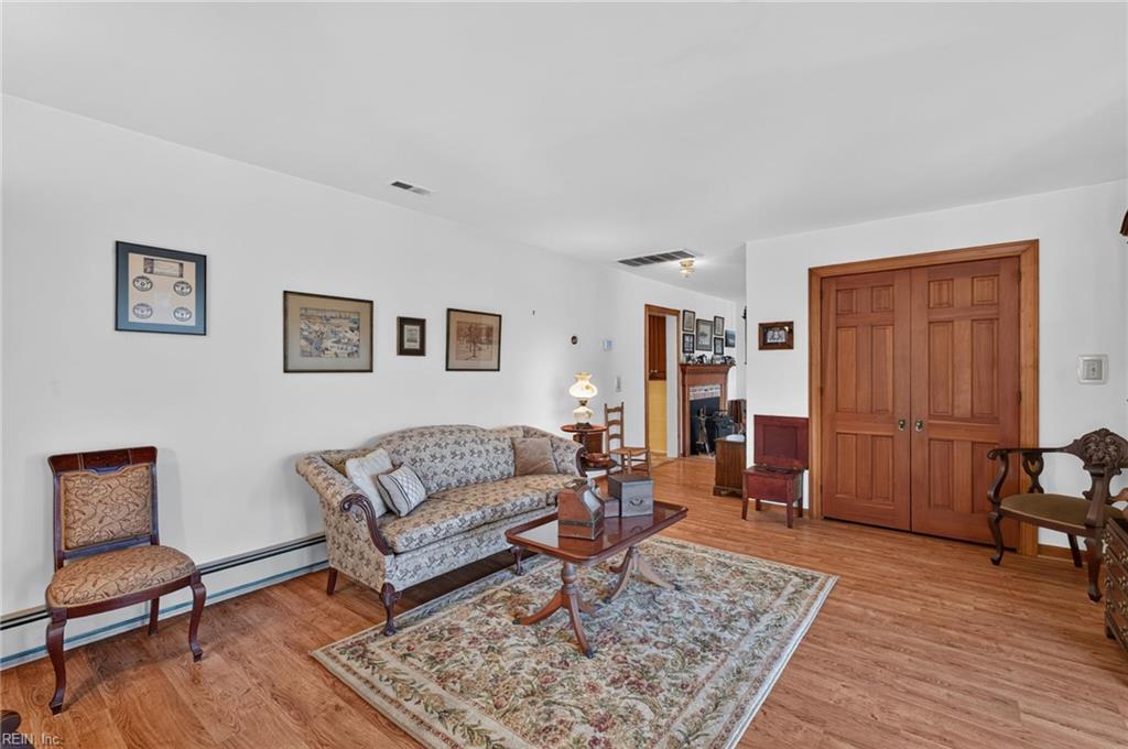 4539 Johns Point Road Gloucester VA 23061