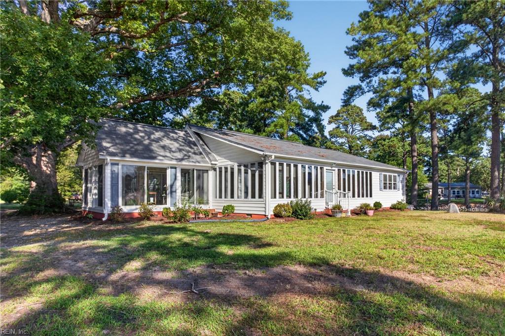 4539 Johns Point Road Gloucester VA 23061