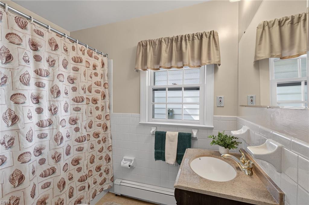 4539 Johns Point Road Gloucester VA 23061