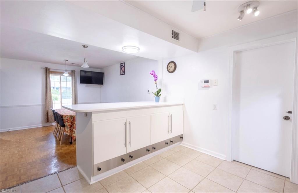821 Greenwich Lane Newport News VA 23601