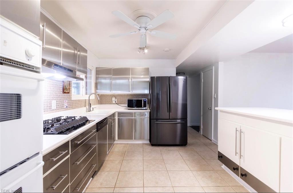 821 Greenwich Lane Newport News VA 23601