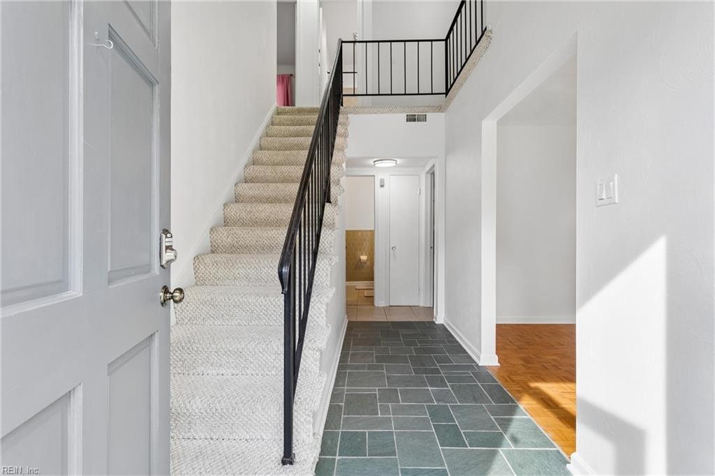 821 Greenwich Lane Newport News VA 23601