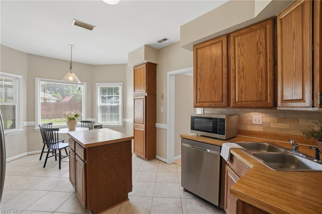 397 Wiltshire Crescent Newport News VA 23608