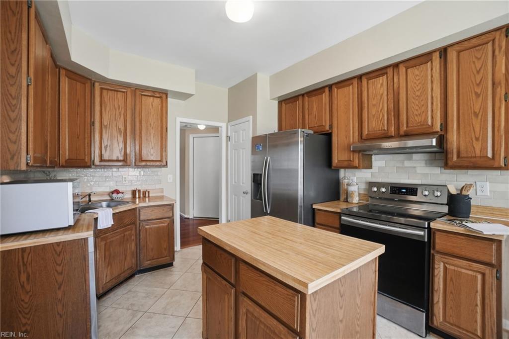 397 Wiltshire Crescent Newport News VA 23608